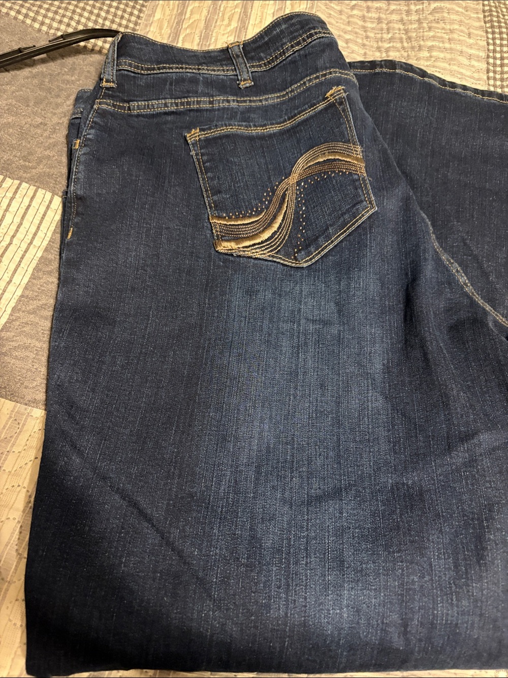 Lee Dark Wash Jeans with Decorative Back Pocket stretch jeans